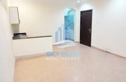 Apartment - Studio - 1 Bathroom for rent in Al Duhail - Al Duhail - Doha