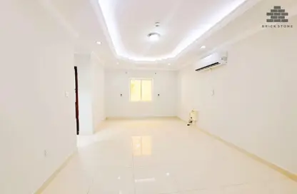 Apartment - 2 Bedrooms - 2 Bathrooms for rent in Al Sadd Road - Al Sadd - Doha