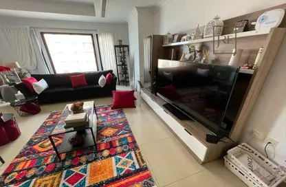 Living Room image for: Apartment - 2 Bedrooms - 2 Bathrooms for rent in East Porto Drive - Porto Arabia - The Pearl Island - Doha, Image 1