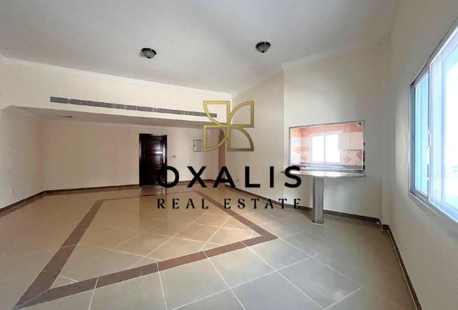 987984 - Property Image 3