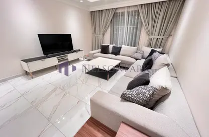 Apartment - 2 Bedrooms - 2 Bathrooms for rent in Giardino Village - The Pearl Island - Doha