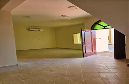 وحدات مُجمعة للإيجار - 6 غرف نوم - 4 حمامات للايجار في فلل عين خالد - عين خالد - الدوحة