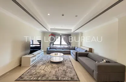 Apartment - 1 Bedroom - 2 Bathrooms for rent in East Porto Drive - Porto Arabia - The Pearl Island - Doha