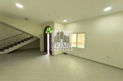 Villa - 5 Bedrooms - 5 Bathrooms for rent in Ain Khaled - Ain Khaled - Doha
