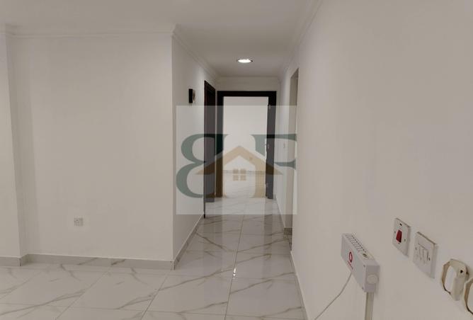 1004833 - Property Image 2