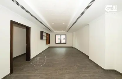 Empty Room image for: Apartment - 1 Bedroom - 1 Bathroom for rent in Regency Pearl 2 - Regency Pearl 2 - The Pearl Island - Doha, Image 1