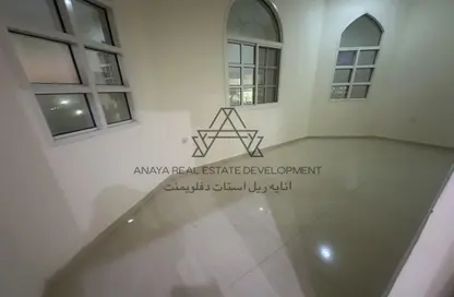 Apartment - 2 Bedrooms - 2 Bathrooms for rent in Ain Khaled - Doha