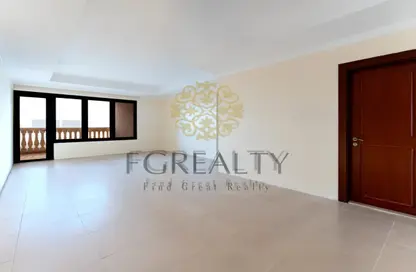 Apartment - 2 Bedrooms - 2 Bathrooms for rent in West Porto Drive - Porto Arabia - The Pearl Island - Doha