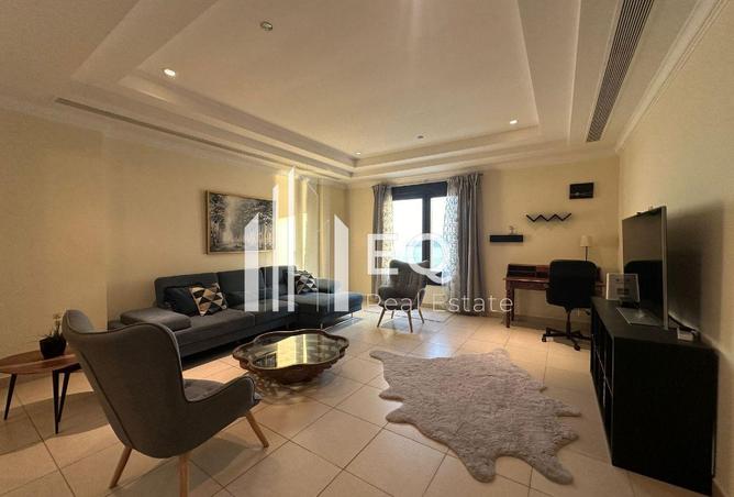 932735 - Property Image 2