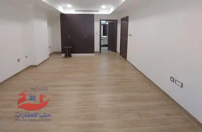شقة - غرفة نوم - 2 حمامات للايجار في الساحل الشمالي - مدينة قطر الترفيهية - الوسيل