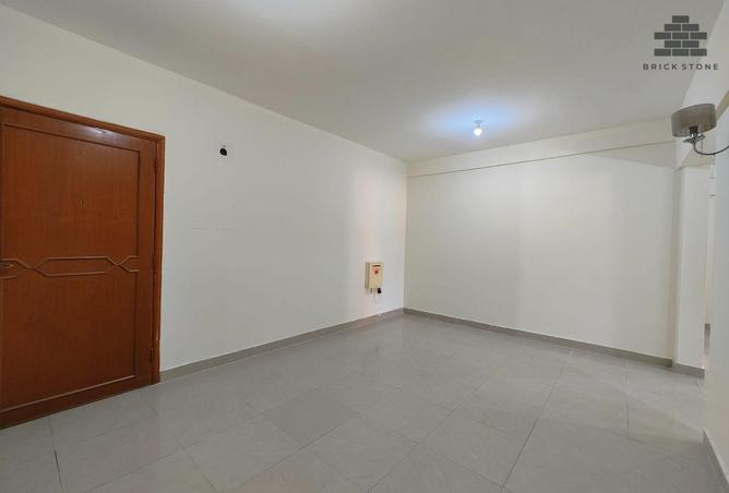 1003003 - Property Image 3