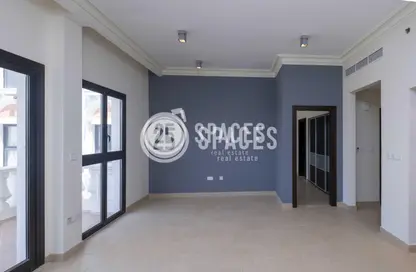 Apartment - 1 Bedroom - 2 Bathrooms for rent in Carnaval - Qanat Quartier - The Pearl Island - Doha