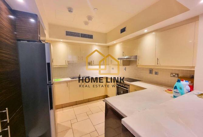 960221 - Property Image 3