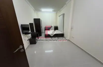 Apartment - Studio - 1 Bathroom for rent in Fereej Bin Mahmoud South - Fereej Bin Mahmoud - Doha