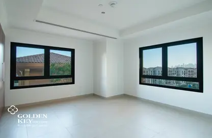 شقة - 2 غرف نوم - 3 حمامات للايجار في طريق بورتو الغربي - بورتو أرابيا - جزيرة اللؤلؤة - الدوحة