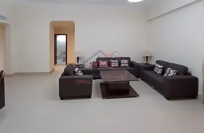 Apartment - 3 Bedrooms - 3 Bathrooms for rent in Fereej Bin Mahmoud North - Fereej Bin Mahmoud - Doha