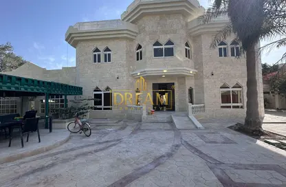 Villa - 5 Bedrooms - 7 Bathrooms for rent in West Bay - West Bay - Doha