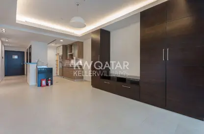 Apartment - Studio - 1 Bathroom for rent in Viva West - Viva Bahriyah - The Pearl Island - Doha
