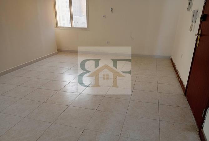 983626 - Property Main Image