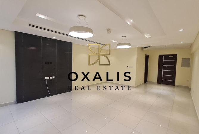 931207 - Property Image 2