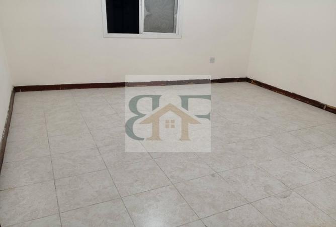 983633 - Property Main Image