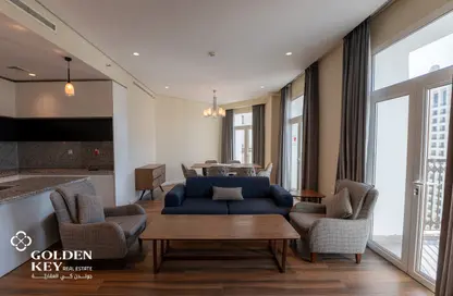 Apartment - 2 Bedrooms - 3 Bathrooms for rent in Floresta Gardens - Floresta Gardens - The Pearl Island - Doha