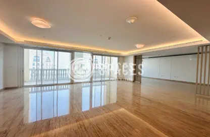 Penthouse - 3 Bedrooms - 5 Bathrooms for rent in Viva West - Viva Bahriyah - The Pearl Island - Doha