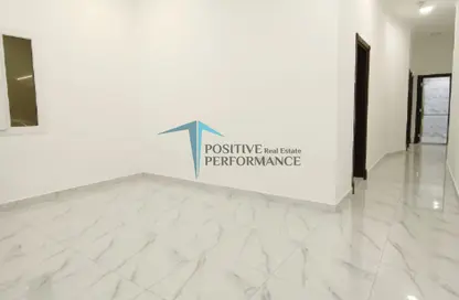 Apartment - 2 Bedrooms - 1 Bathroom for rent in Old Airport Road - Old Airport Road - Doha