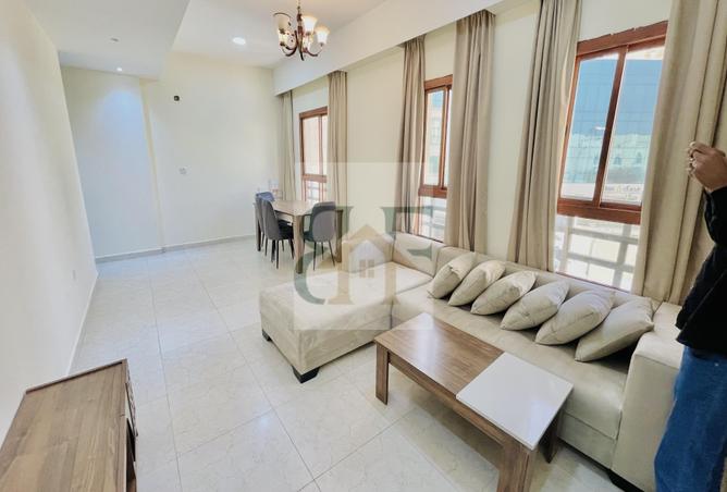 1000965 - Property Image 2