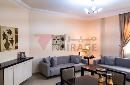 شقة - 2 غرف نوم - 2 حمامات للايجار في 2 ميراج ريزيدنس - المنصورة - الدوحة