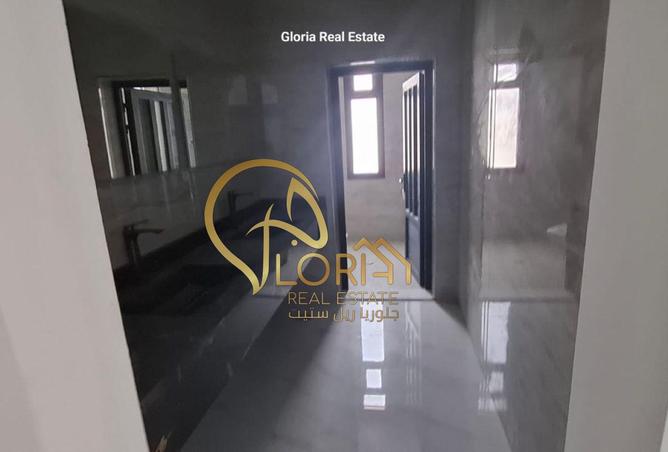 924664 - Property Image 3