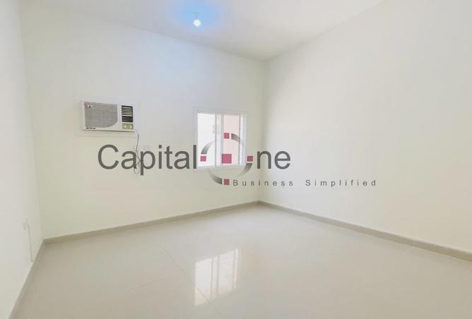 979811 - Property Image 2