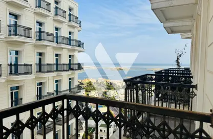 Apartment - 2 Bedrooms - 3 Bathrooms for rent in Floresta Gardens - Floresta Gardens - The Pearl Island - Doha