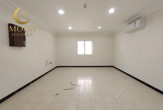 998013 - Property Image 3