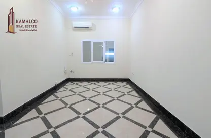 Apartment - 2 Bedrooms - 2 Bathrooms for rent in Muntazah 7 - Al Muntazah - Doha