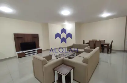 Apartment - 2 Bedrooms - 2 Bathrooms for rent in Old Al Ghanim - Al Ghanim - Doha