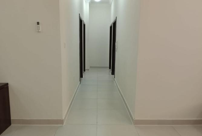 988434 - Property Image 3