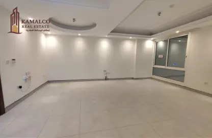 Apartment - 2 Bedrooms - 2 Bathrooms for rent in Al Mansoura - Doha
