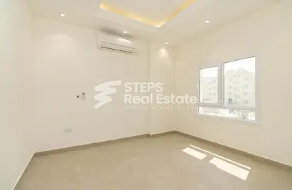 Apartment - 3 Bedrooms - 3 Bathrooms for rent in Al Nasr Street - Al Nasr - Doha