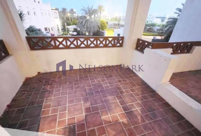 982770 - Property Image 2