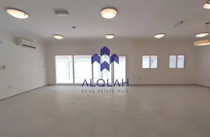 Villa - 4 Bedrooms - 6 Bathrooms for rent in Ain Khaled Villas - Ain Khaled - Doha