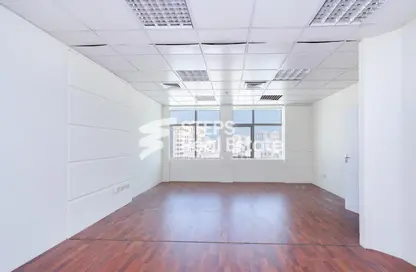 Empty Room image for: Office Space - Studio - 1 Bathroom for rent in Muntazah 7 - Al Muntazah - Doha, Image 1