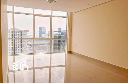 Empty Room image for: Apartment - 2 Bedrooms - 2 Bathrooms for rent in Burj Al Marina - Marina District - Lusail, Image 1