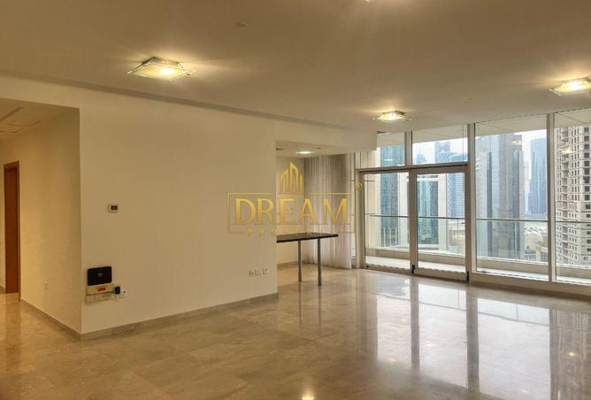 955273 - Property Image 2