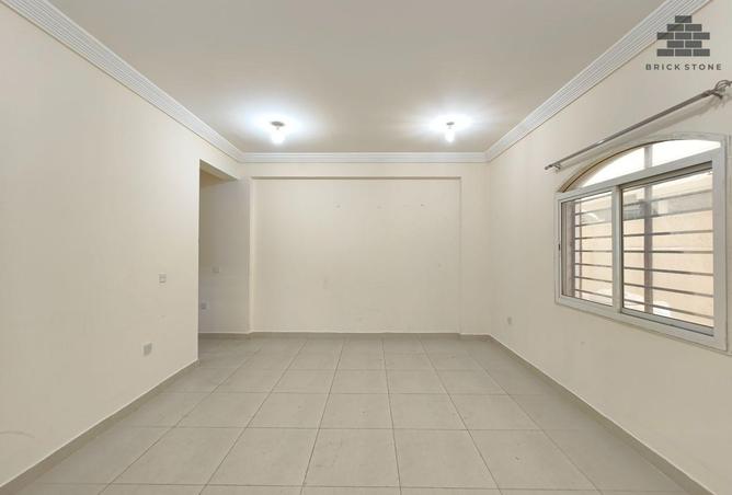 981242 - Property Image 3