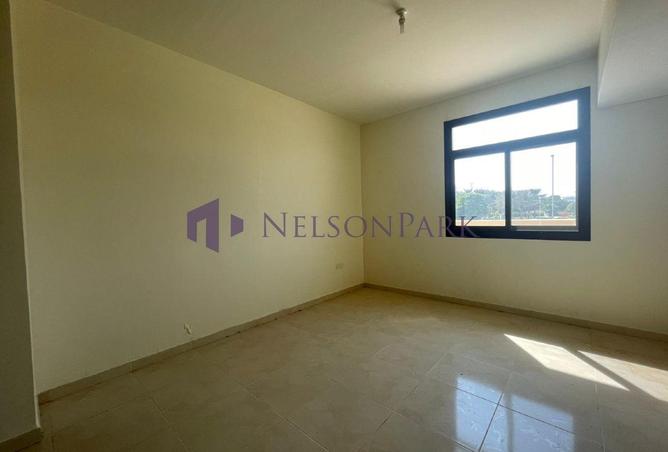 955557 - Property Image 3