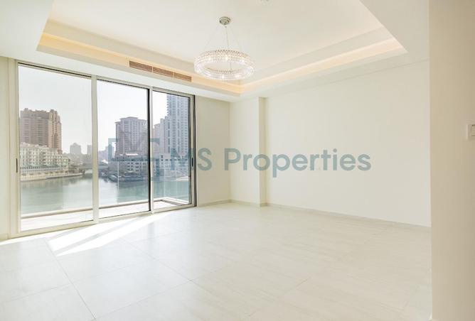 930468 - Property Image 2
