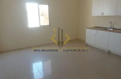شقة - غرفة نوم - 1 حمام للايجار في الدفنة - الدفينة - الدوحة