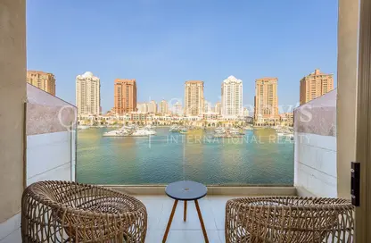 شقق فندقية - 2 غرف نوم - 3 حمامات للبيع في The St. Regis Marsa Arabia Island - Marsa Arabia - جزيرة اللؤلؤة - الدوحة