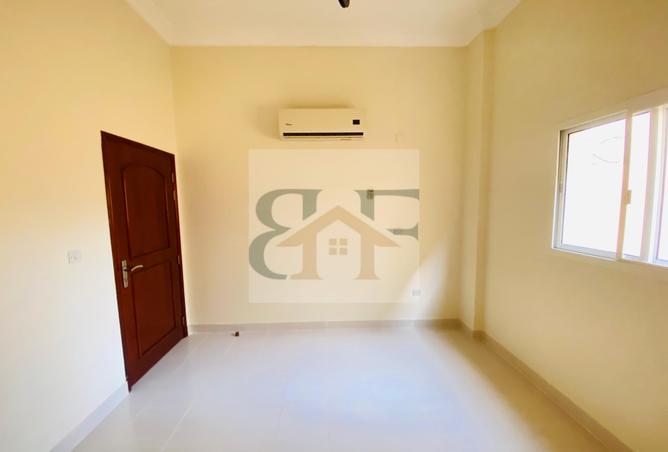 975432 - Property Image 2